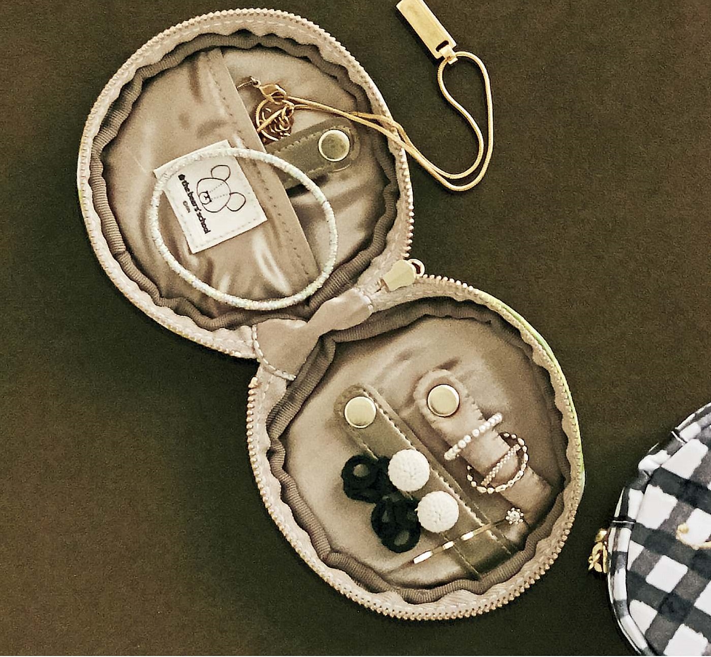 くまのがっこう　手のひらサイズのアクセサリーポーチの会