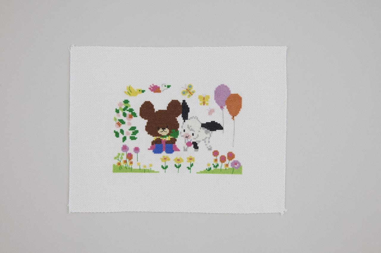 くまのがっこう　絵本のモチーフクロスステッチ〈ジャッキーのしあわせ〉